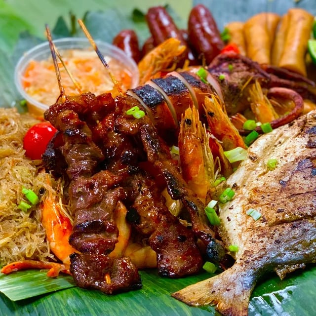 Kamayan Tray.